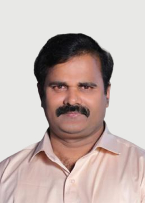 Best solar company manager in Hyderabad supervising residential and commercial solar projects